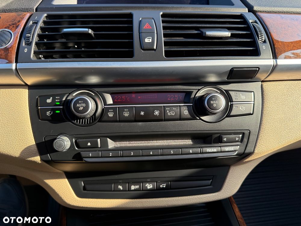 BMW X5 3.5i xDrive - 24