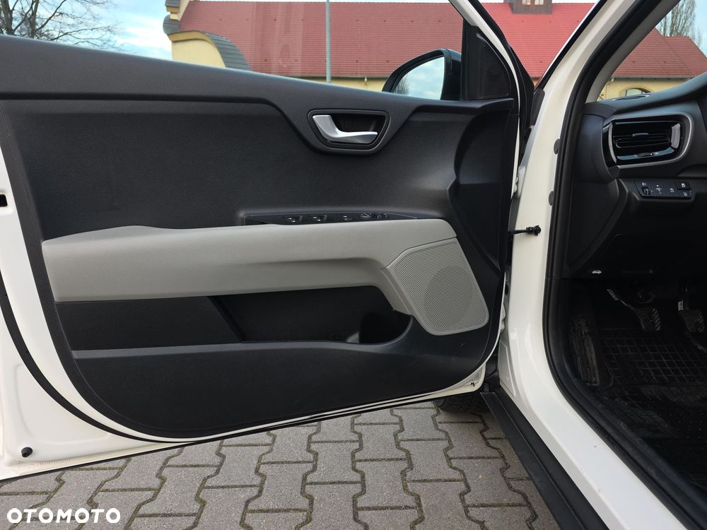 Kia Stonic 1.2 L Business Line - 10