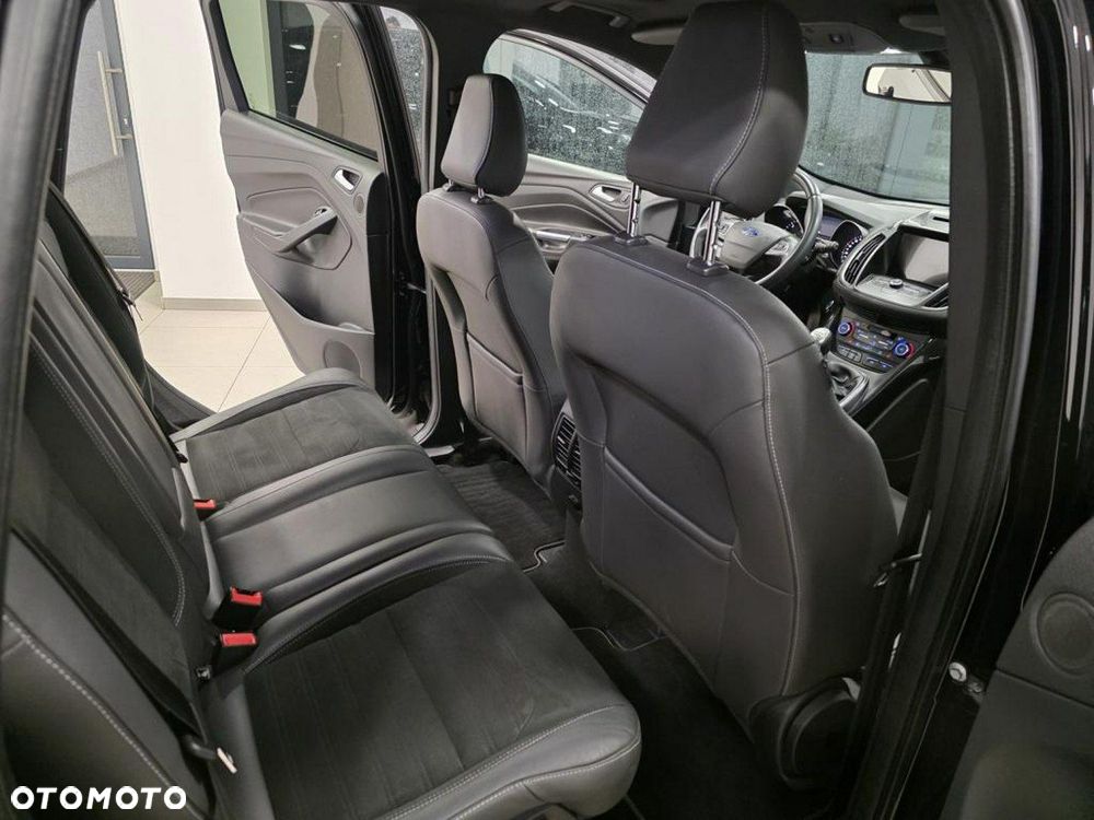 Ford Kuga 2.0 TDCi 4x2 ST-Line - 20