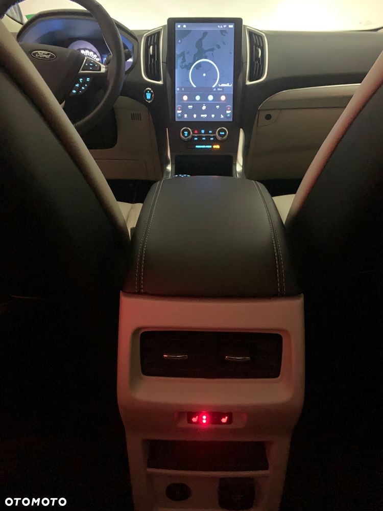 Ford Edge - 30