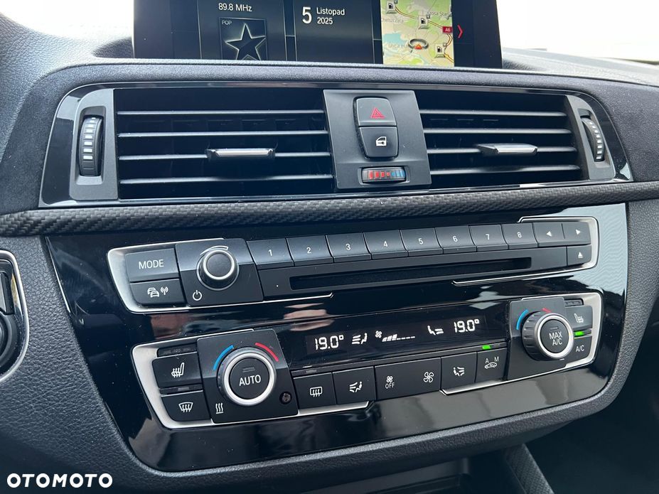 BMW Seria 1 118i Urban Line - 17