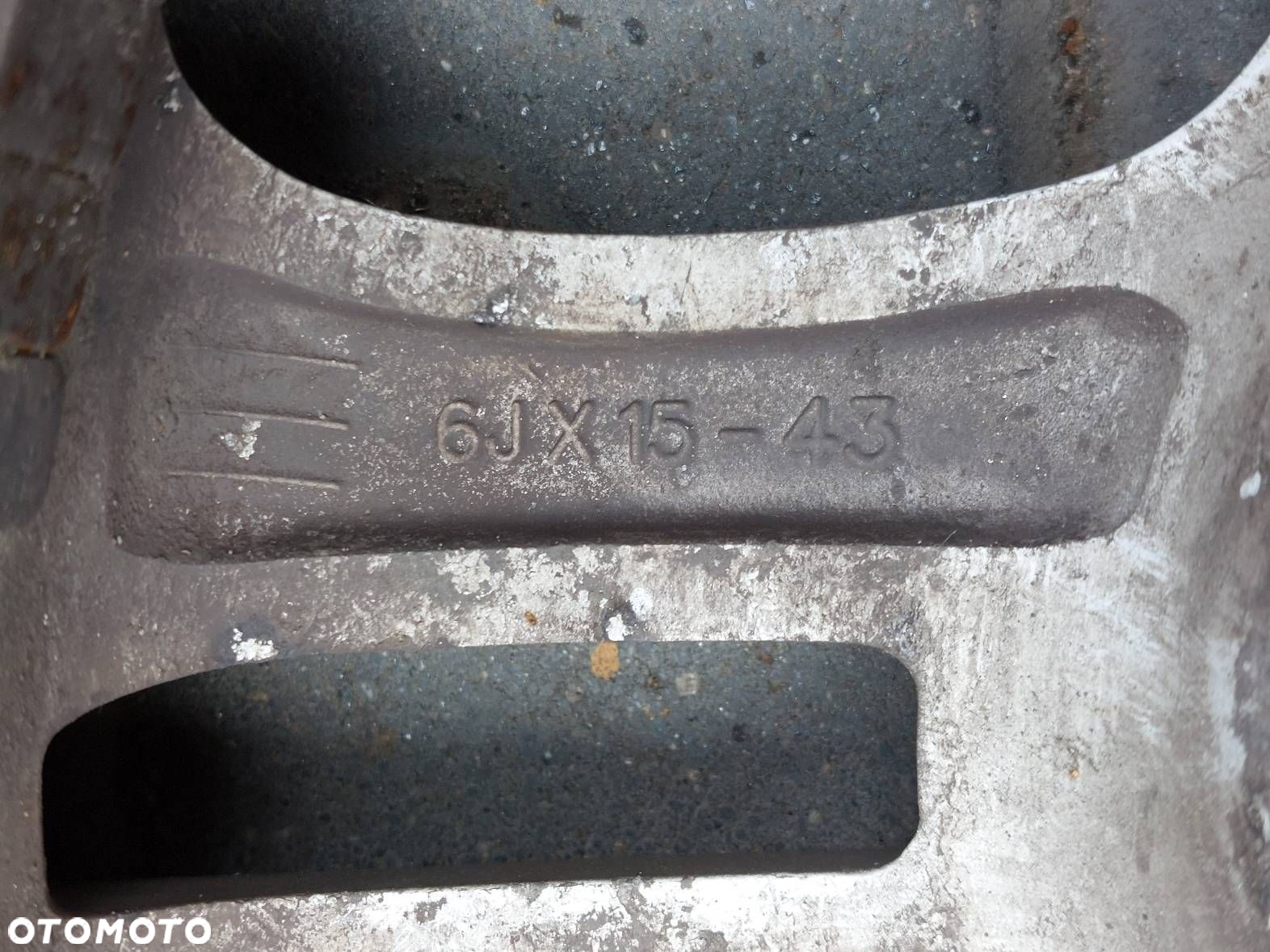 FELGI ALUMINIOWE 4 SZT 4x114,3 6Jx15 ET43 FI67,1 KIA CERATO - 13