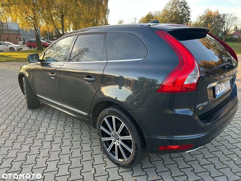 Volvo XC 60 D5 AWD Summum - 7
