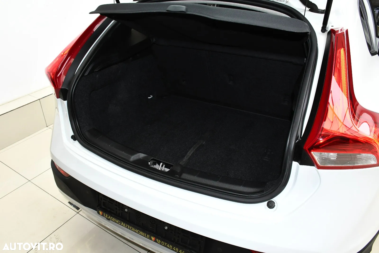 Volvo V40 Cross Country D2 Geartronic Momentum - 7