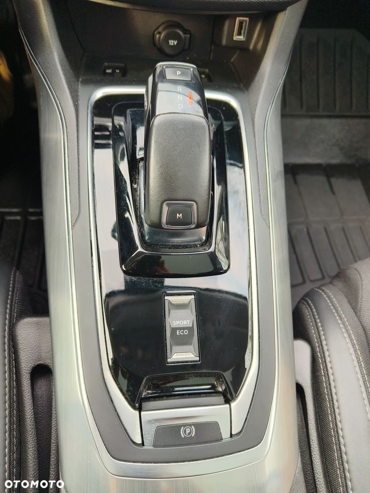 Peugeot 308 BlueHDi FAP 130 EAT8 Stop & Start Allure - 18