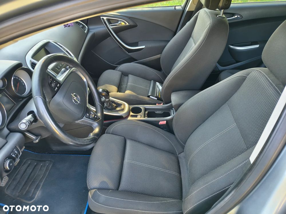 Opel Astra 1.4 T Enjoy - 12