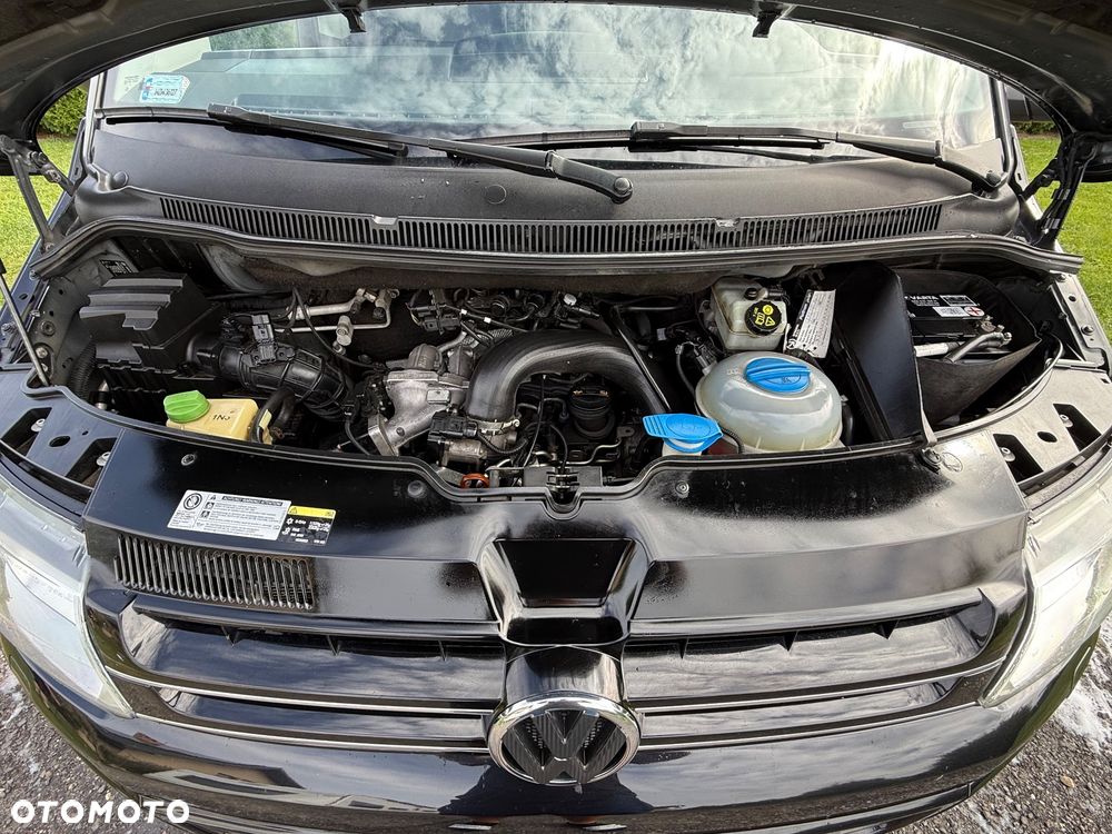 Volkswagen Multivan - 8