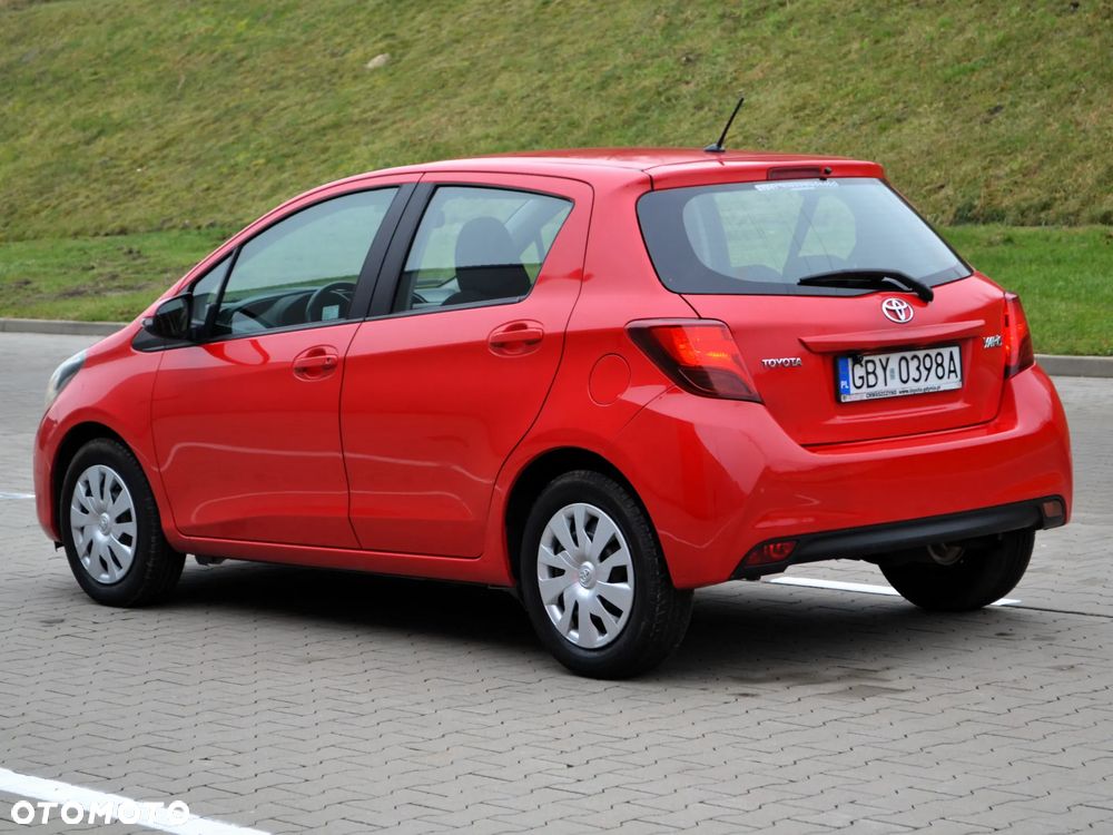 Toyota Yaris 1.0 Sol - 4