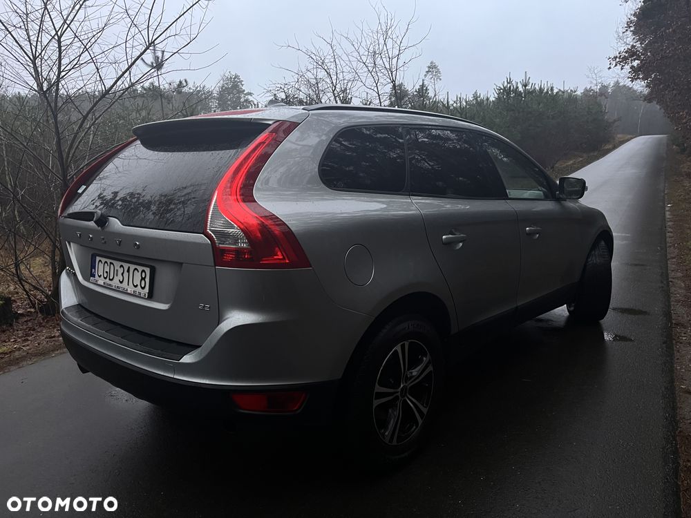 Volvo XC 60 3.2 AWD RDesign - 9