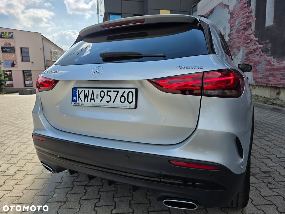 Mercedes-Benz GLA 200 d 4-Matic AMG Line 8G-DCT - 12