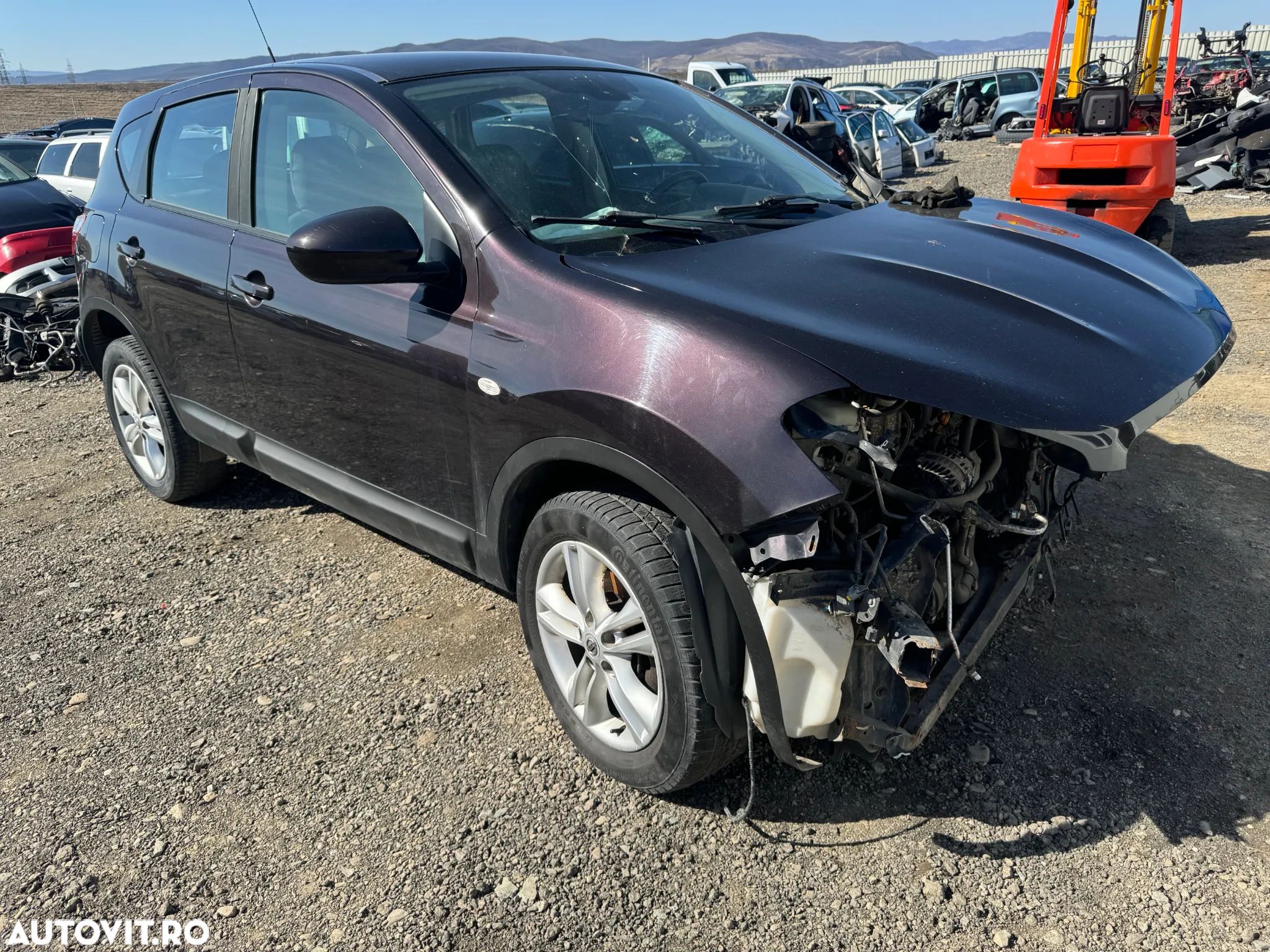 Dezmembram Nissan Qashqai 1.6b 2010  HR16 - 1