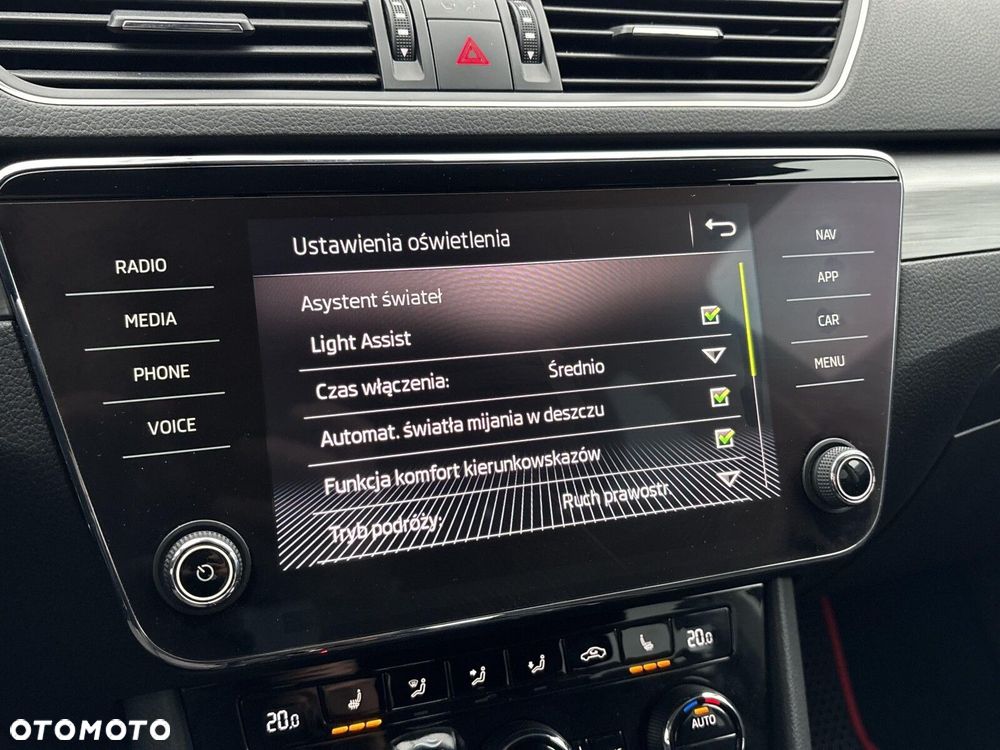 Skoda Superb 2.0 TDI SCR Style DSG - 24