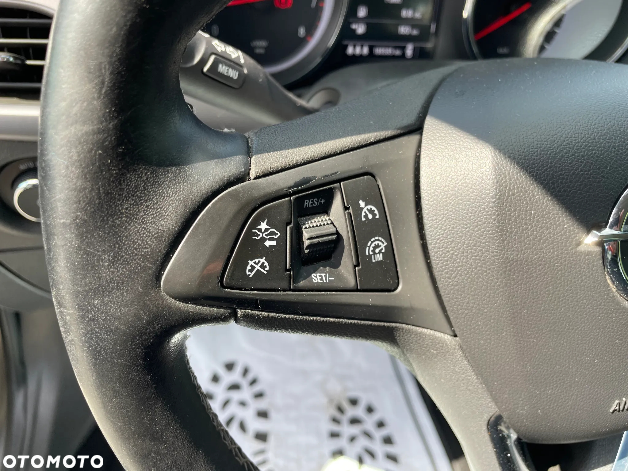Opel Astra 1.4 Turbo Sports Tourer Innovation - 16