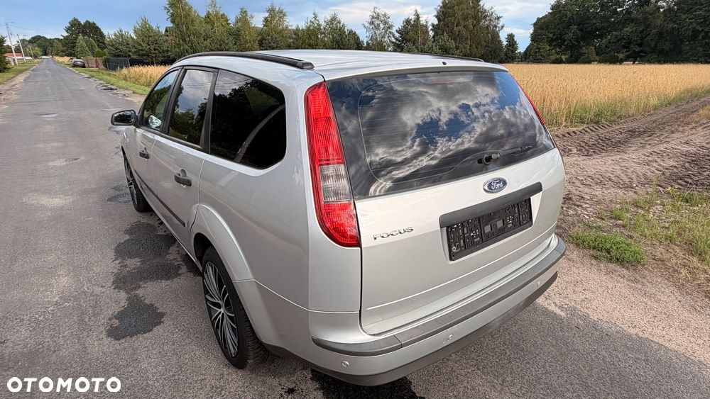 Ford Focus 1.6 Comfort - 10