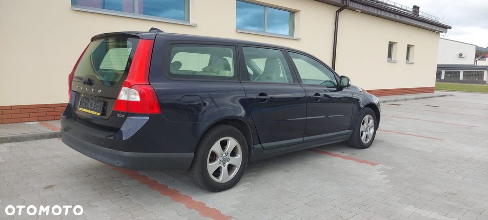 Volvo V70 2.0D Momentum - 22