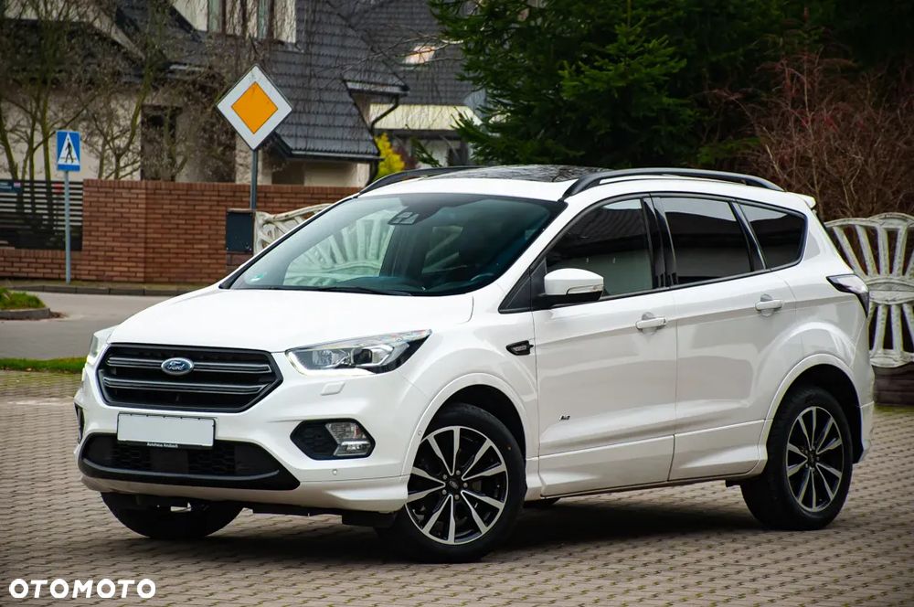 Ford Kuga 1.5 EcoBoost 4x4 Titanium - 3