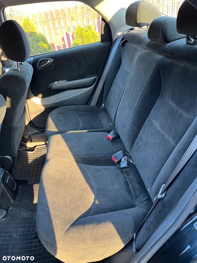 Honda City 1.4 Comfort - 12