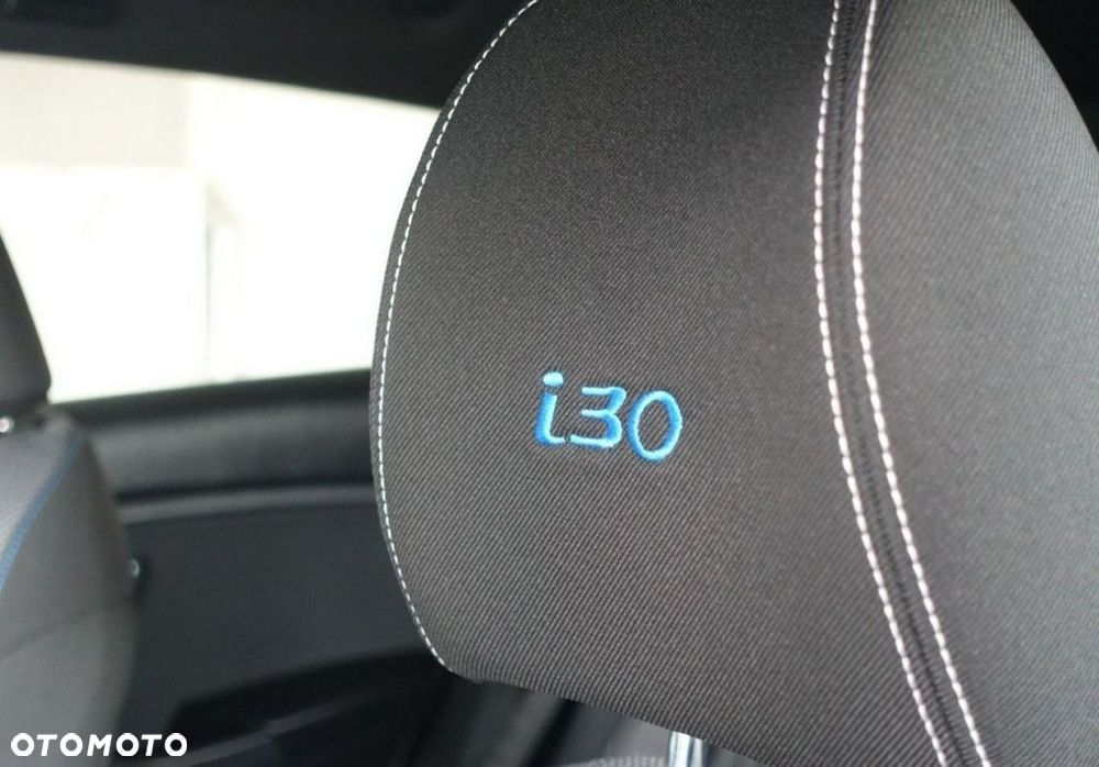 Hyundai i30 1.6 CRDi BlueDrive Go - 15