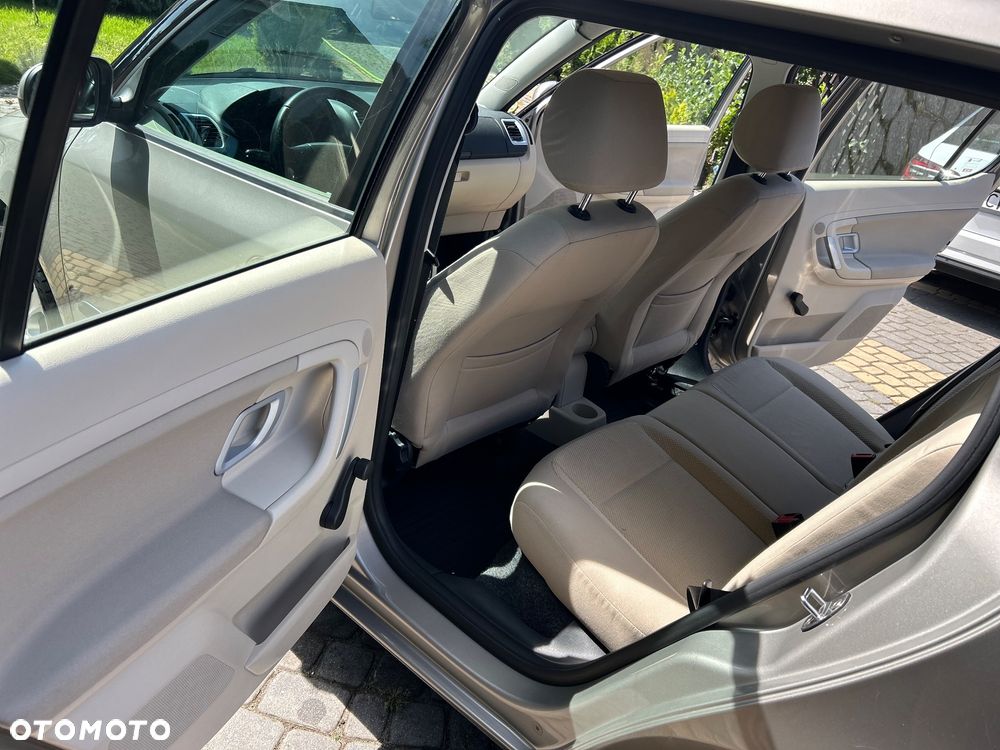 Skoda Fabia 1.2 HTP Elegance - 15