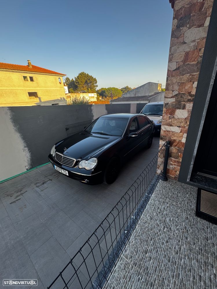 Mercedes-Benz C 220 - 10