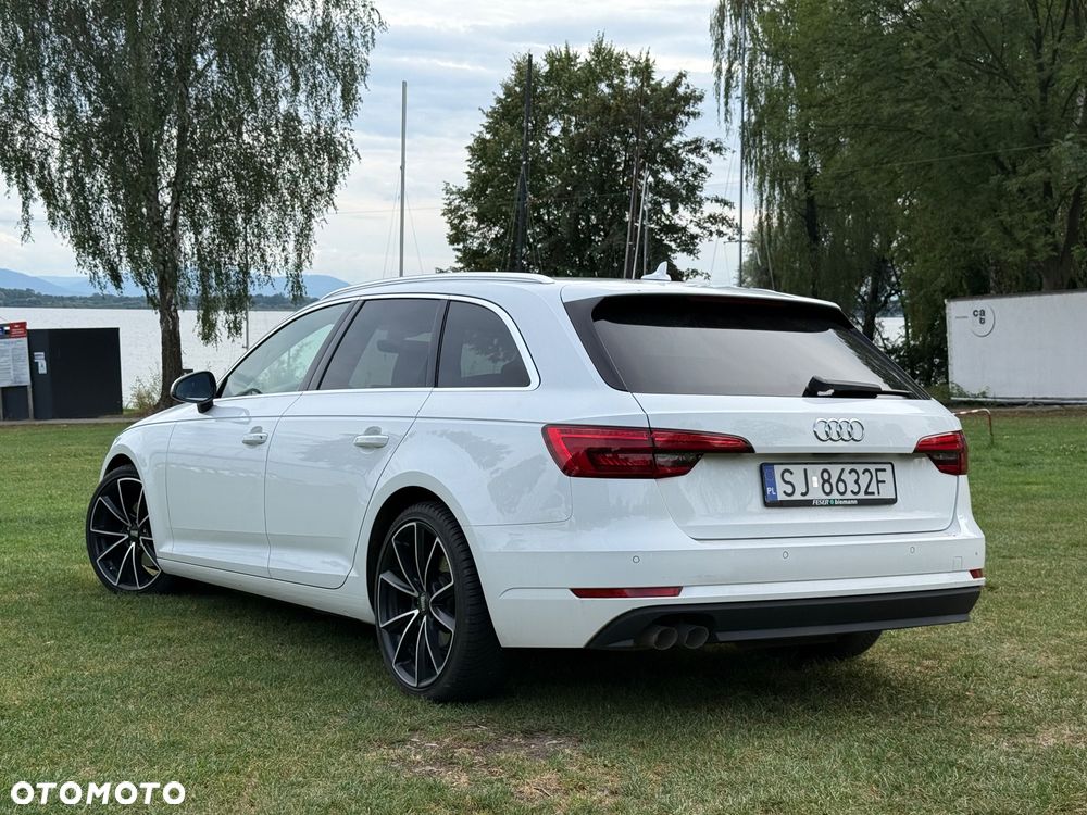 Audi A4 Avant 2.0 TDI Design S tronic - 33