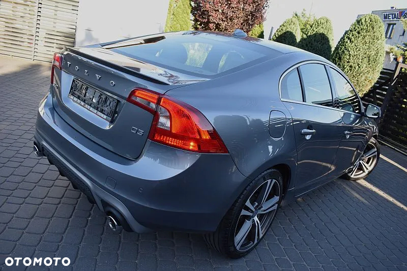 Volvo S60 D3 Drive-E R-Design Momentum - 4