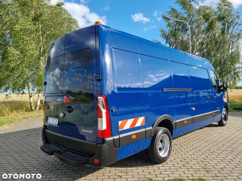 Nissan NV 400 - 5