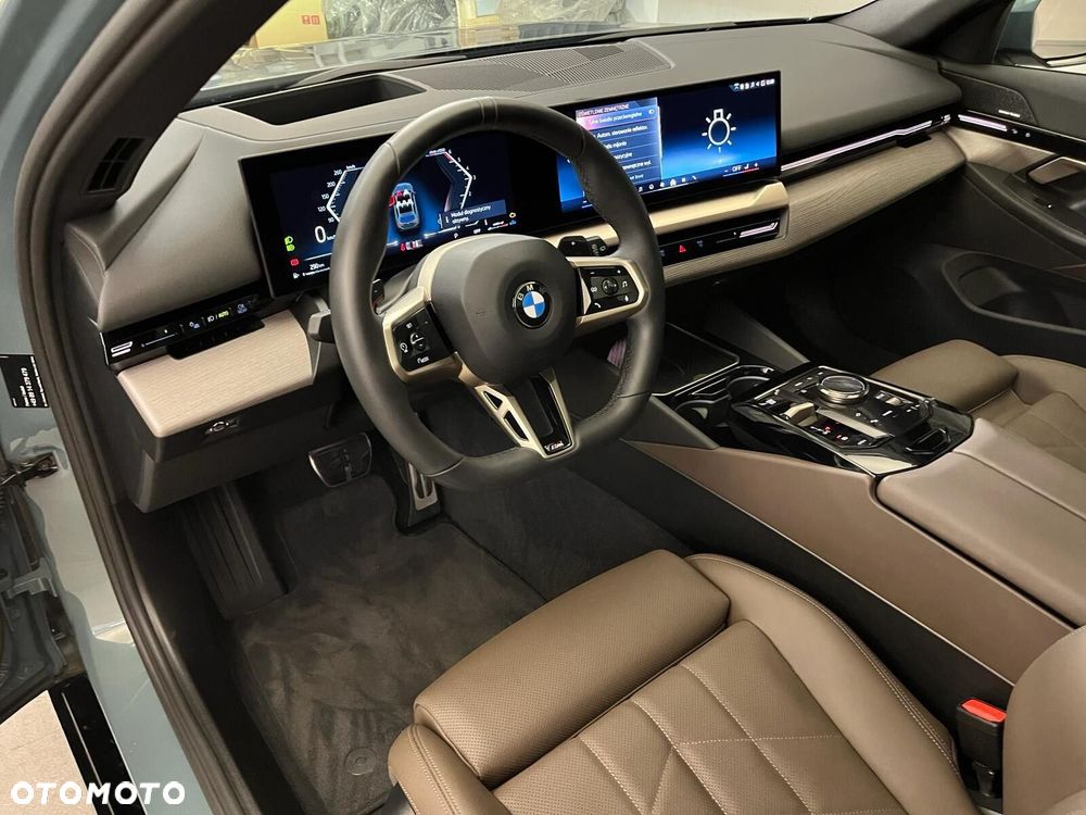 BMW Seria 5 520d xDrive mHEV M Sport - 16