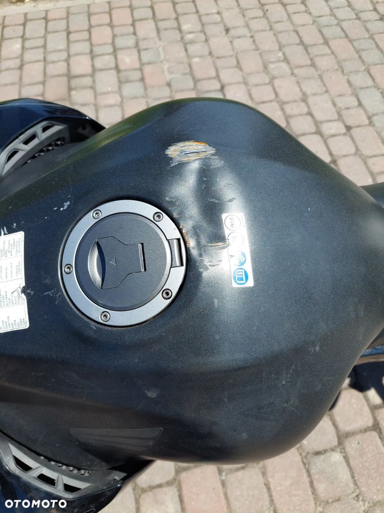 Honda CB - 11