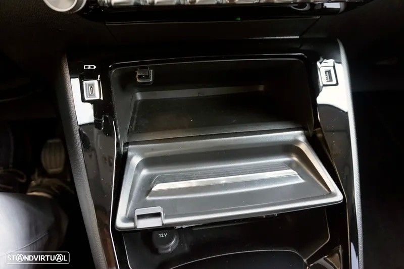 Peugeot 208 1.2 PureTech Allure Pack - 32