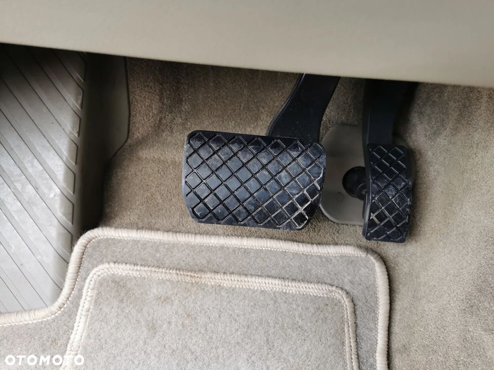 Audi A8 4.2 TDI Quattro - 8