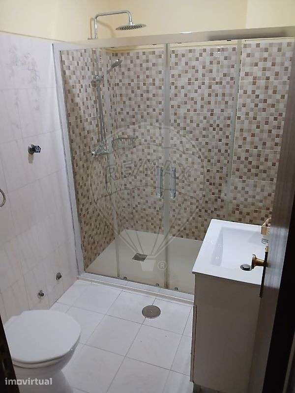 Apartamento T2 para arrendamento - Grande imagem: 2/7