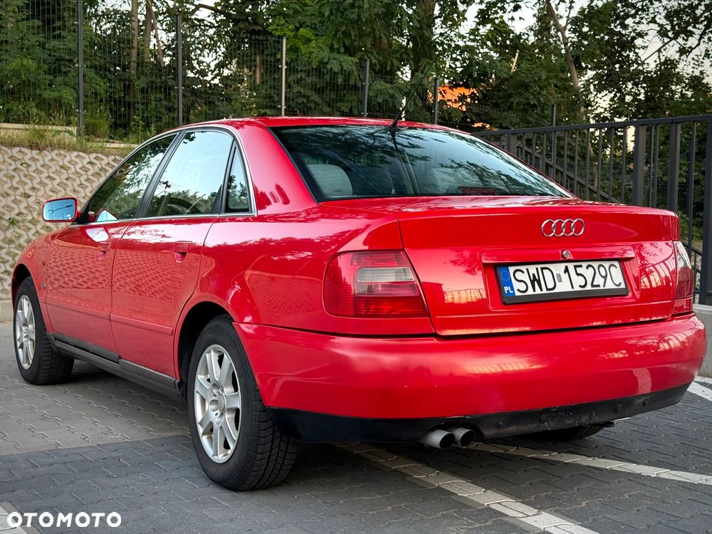 Audi A4 Limousine - 5