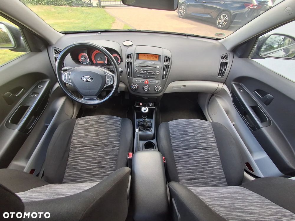 Kia Ceed 1.4 Optimum - 26