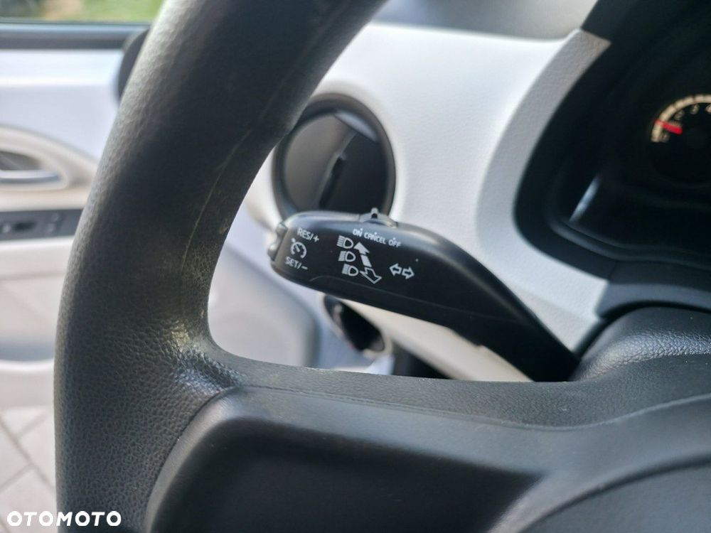 Volkswagen up! - 16