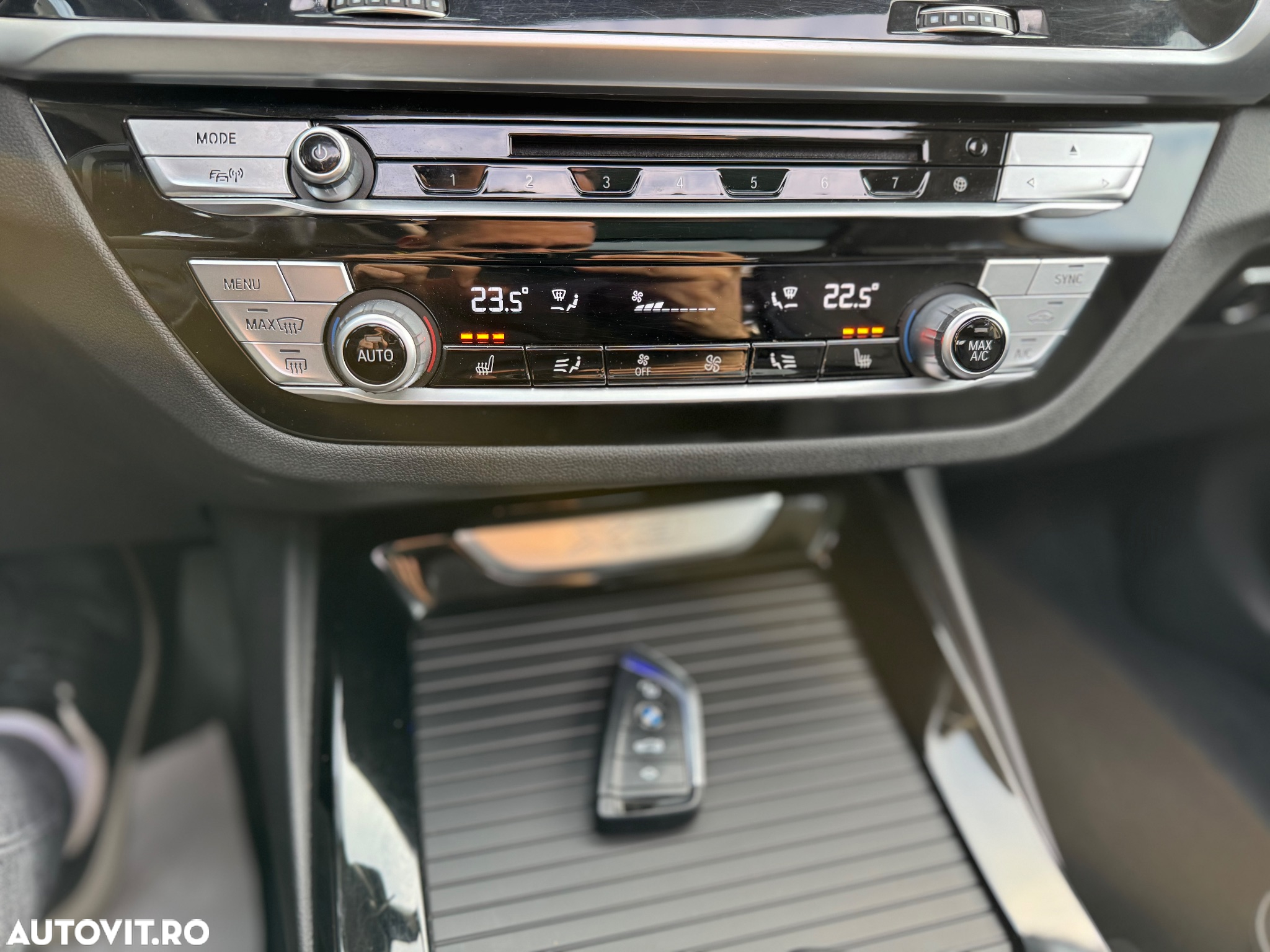 BMW X3 xDrive20d AT xLine - 34