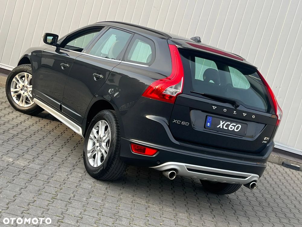 Volvo XC 60 D5 AWD RDesign - 11