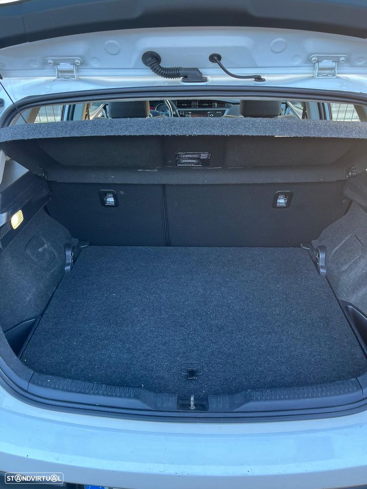 Toyota Auris 1.4 D-4D Life Plus - 12