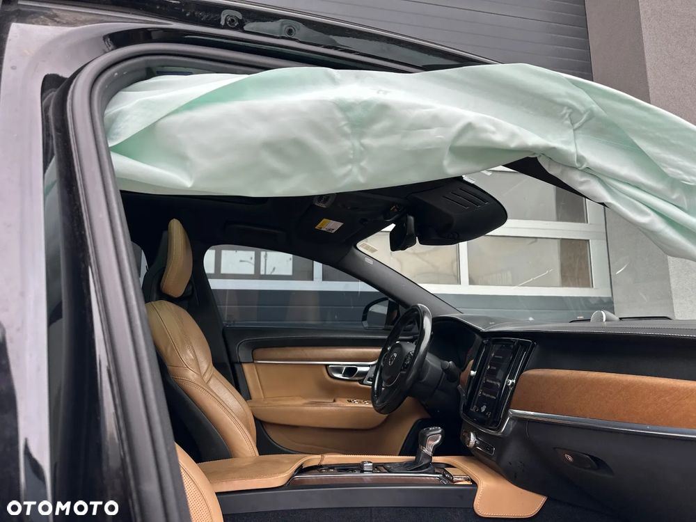 Volvo S90 - 15