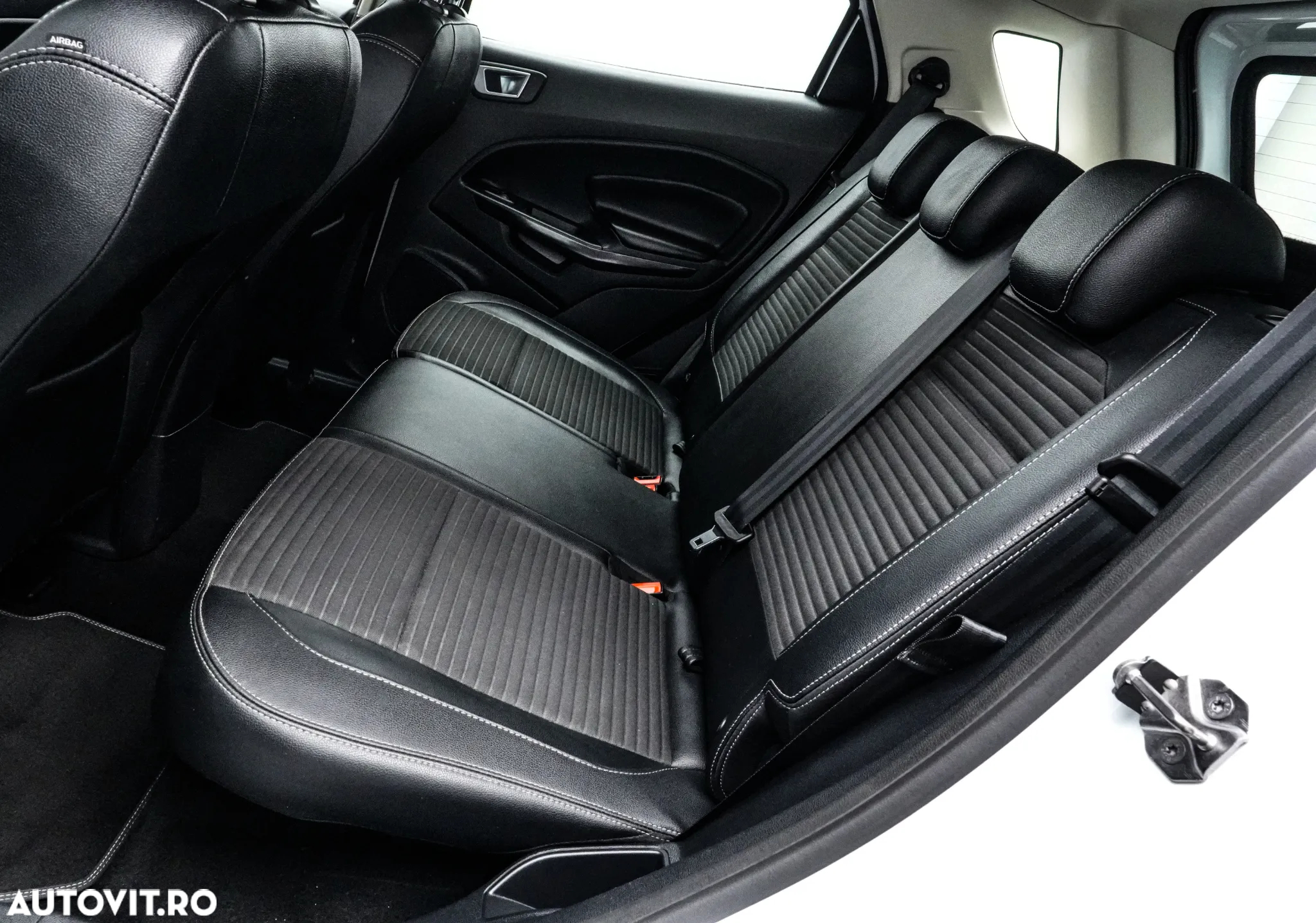 Ford EcoSport 1.5 EcoBlue Titanium - 16