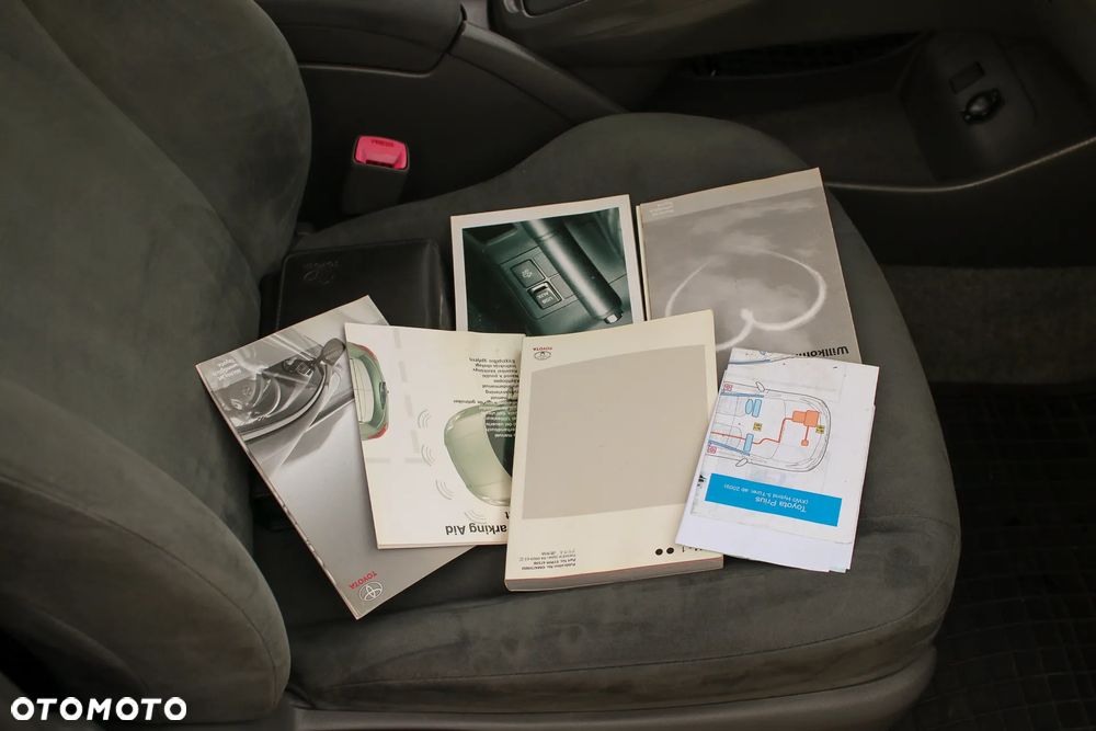 Toyota Prius (Hybrid) Executive - 40