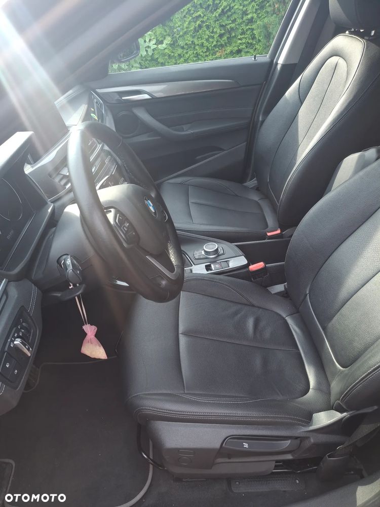 BMW X1 sDrive18d - 12