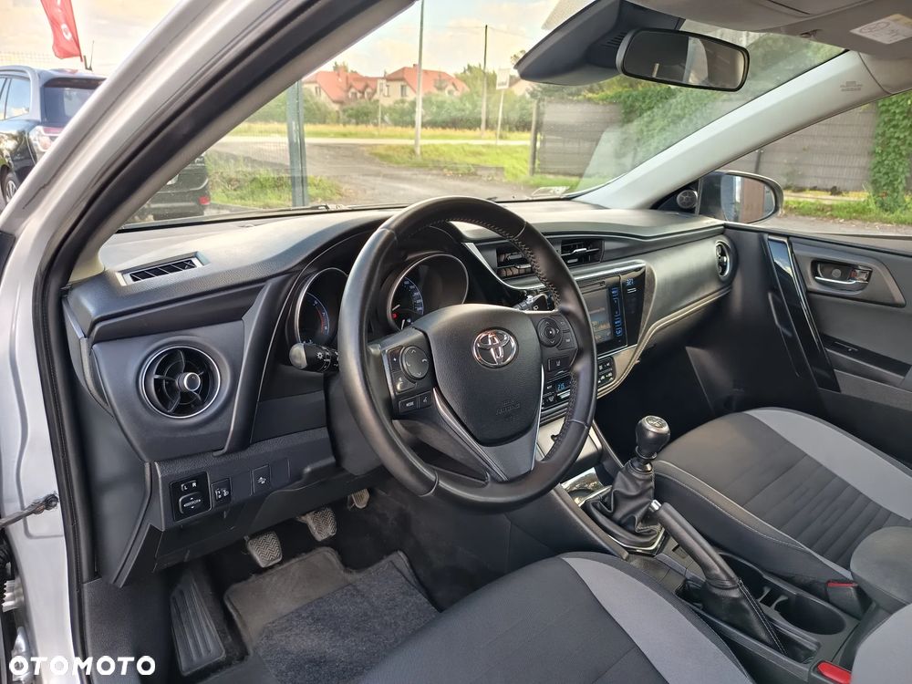 Toyota Auris 1.33 VVT-i Premium - 12