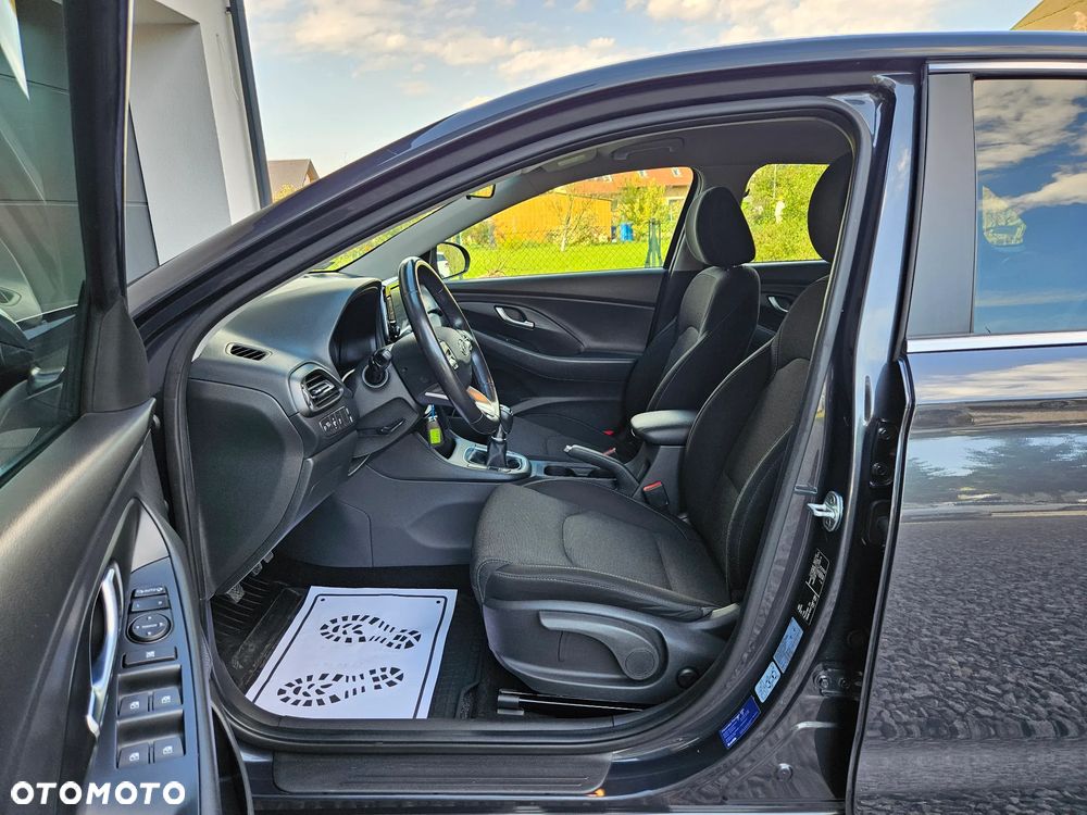 Hyundai i30 1.5 DPI Smart - 22