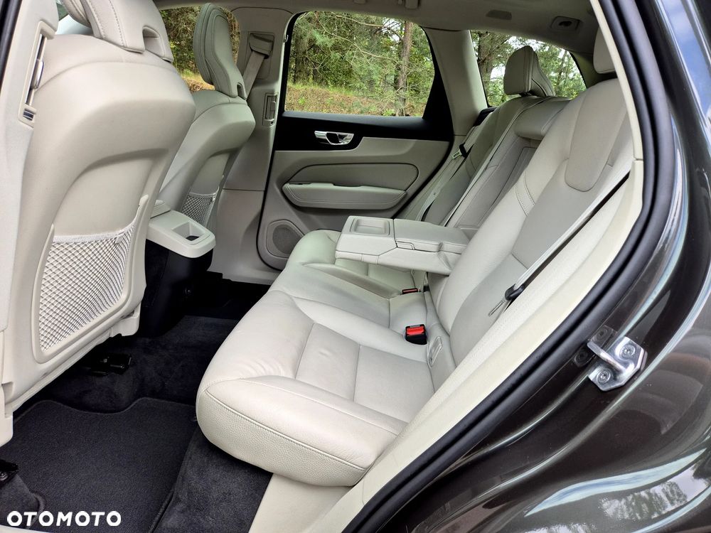 Volvo XC 60 B4 D Geartronic Inscription - 8