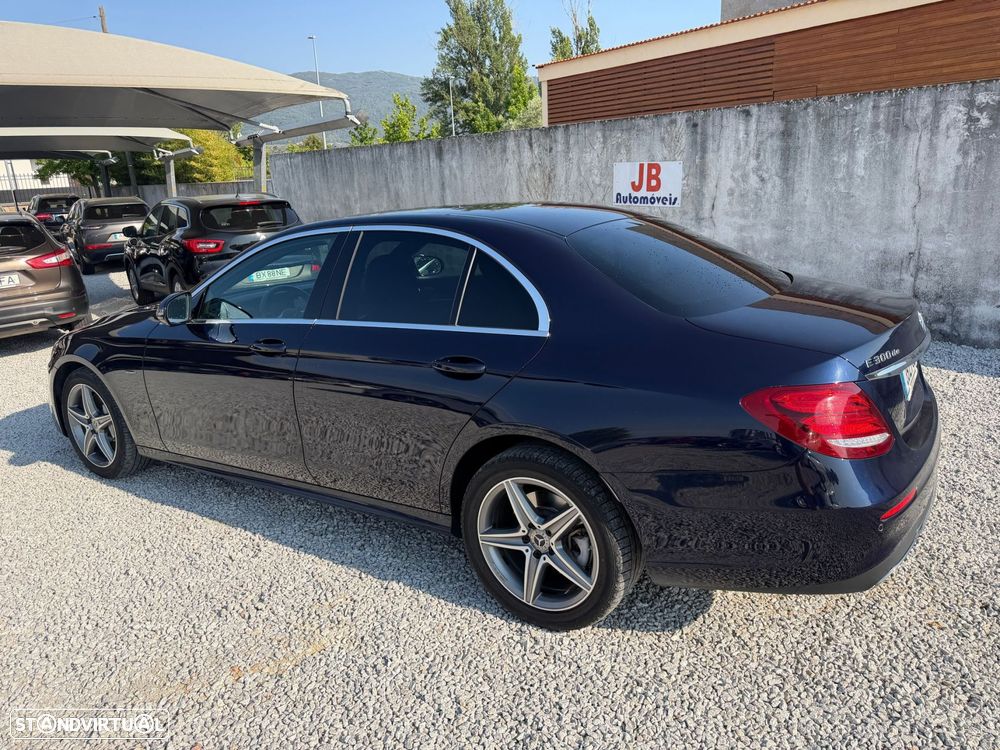 Mercedes-Benz E 300 de AMG Line - 4