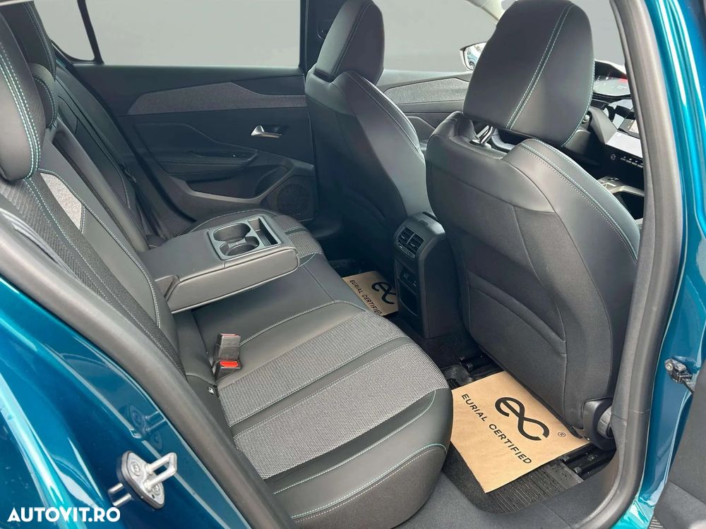 Peugeot 308 1.2L PureTech 130 S&S EAT8 Allure - 12