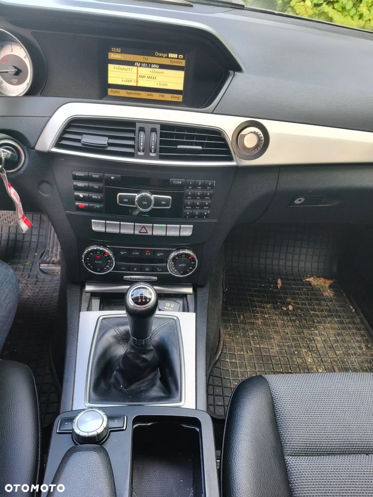 Mercedes-Benz Klasa C 220 (BlueTEC) d T Avantgarde - 24