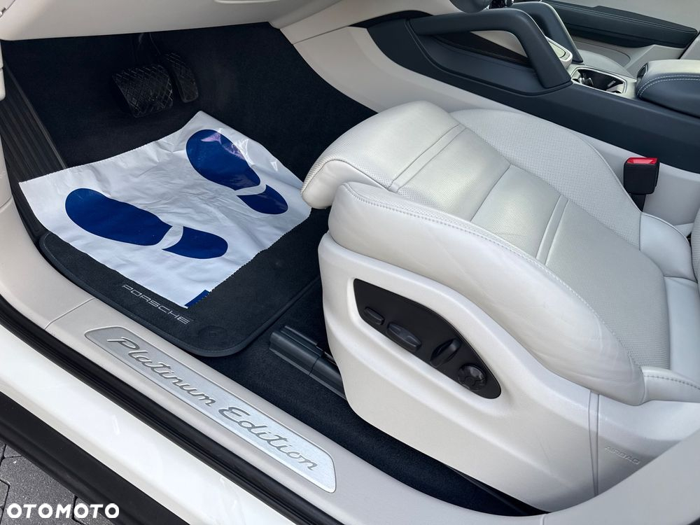 Porsche Cayenne Platinum Edition - 23