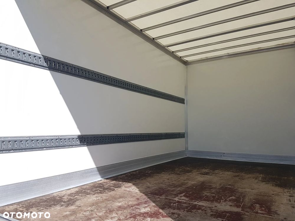 Renault MASTER KONTENER 8EP 4,21x2,23x2,23 KLIMA KRAJOWY MANUAL  6-BIEGÓW DMC 3500 KG - 21